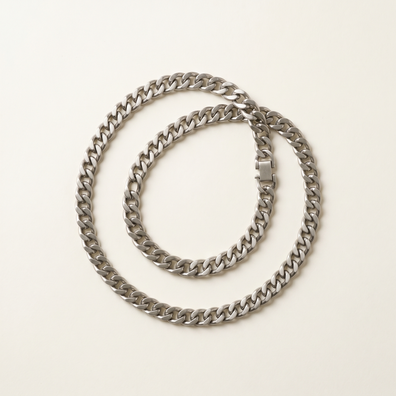 Kept Chain Belt flat-lay